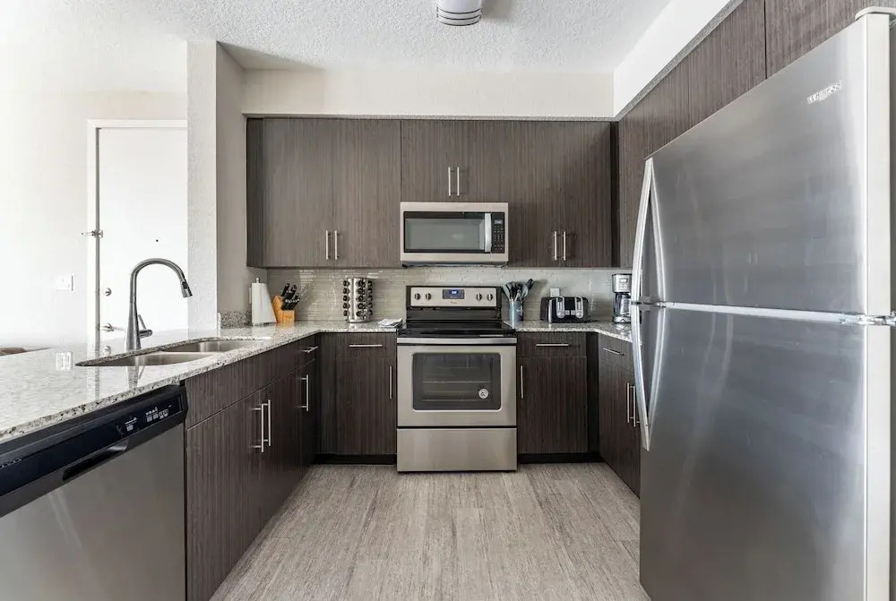 Daytona 2BR Getaway Parking Family & Pet-friendly