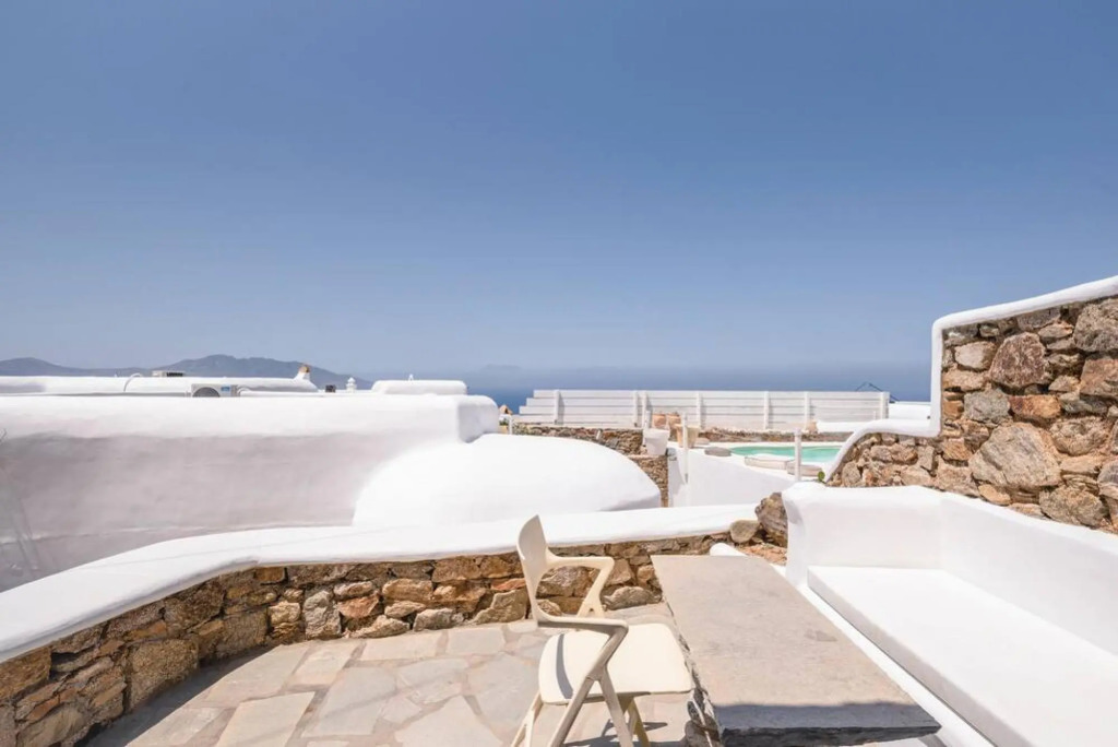 Fanari studio 3 with panoramic pool