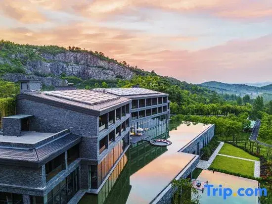 Wyndham Grand Plaza Royale Hot Springs Resort Tianmu Lake