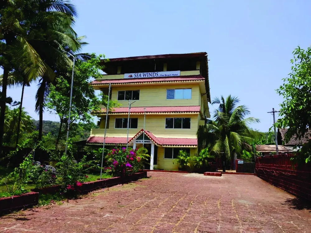 Sea Winds Hotel, Guhagar