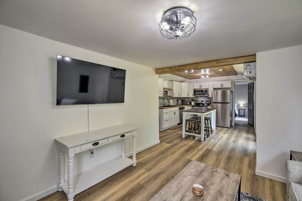 Updated Bristol Retreat ~ 2 Miles to Downtown!