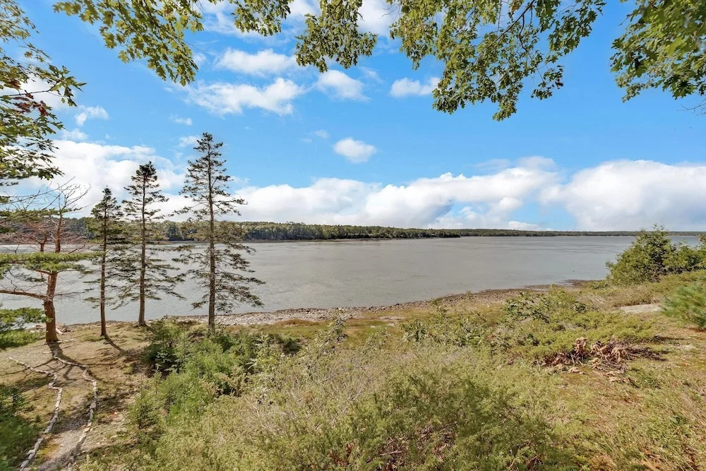 Jcr Taunton Bay Hideaway 3 Bedroom Home by RedAwning