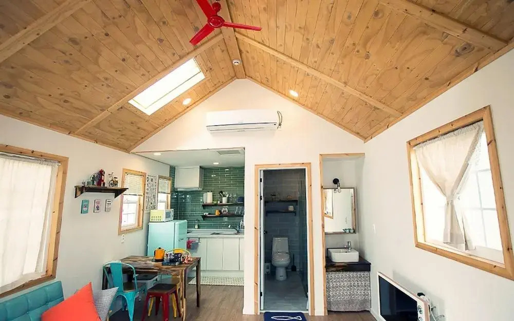 Jeju Zamong & Sarangchae Guesthouse