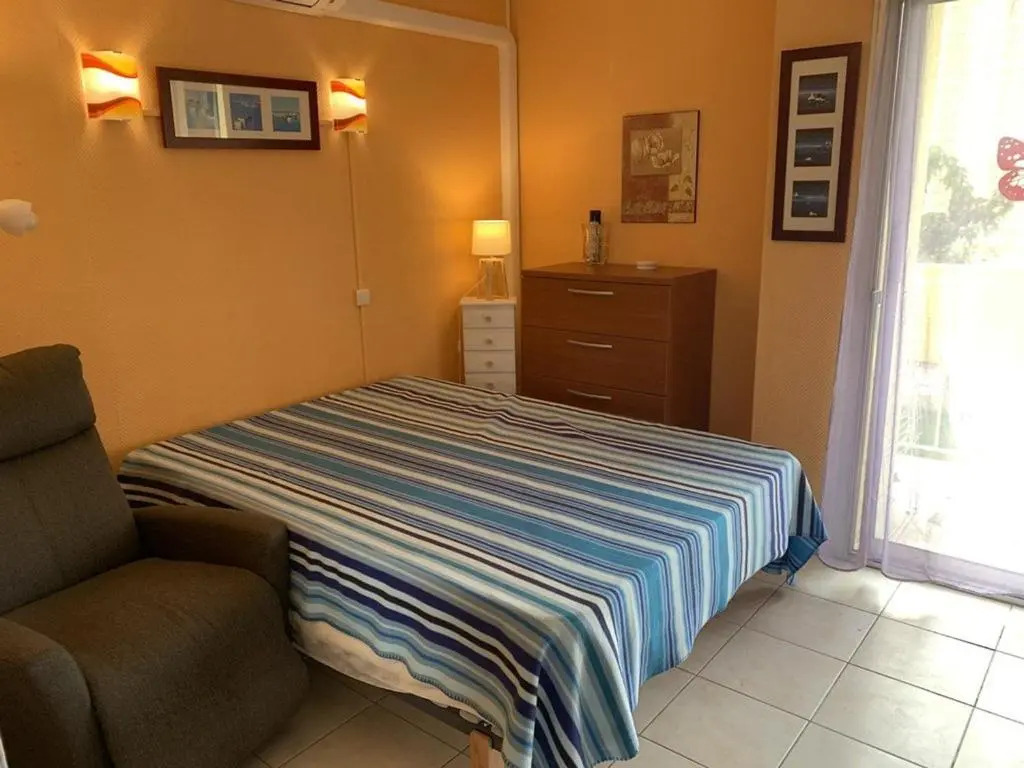 Appartement Balaruc-les-Bains, 1 pièce, 2 personnes - FR-1-571-20