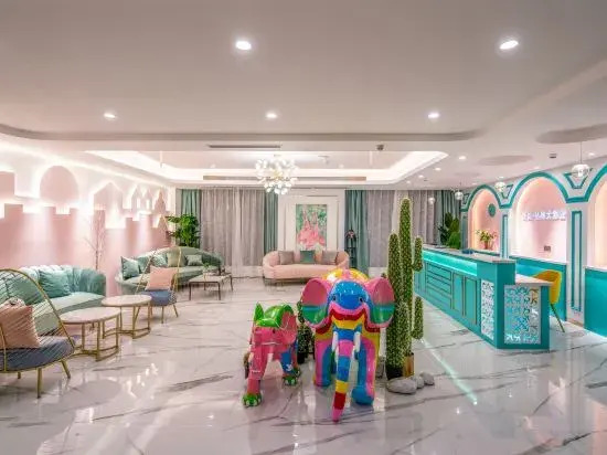 Jungle Elephant Hotel