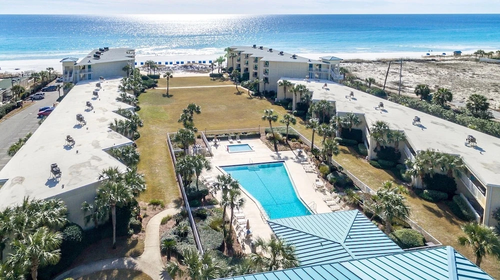 Silver Dunes 9 1 Bedroom Condo by RedAwning