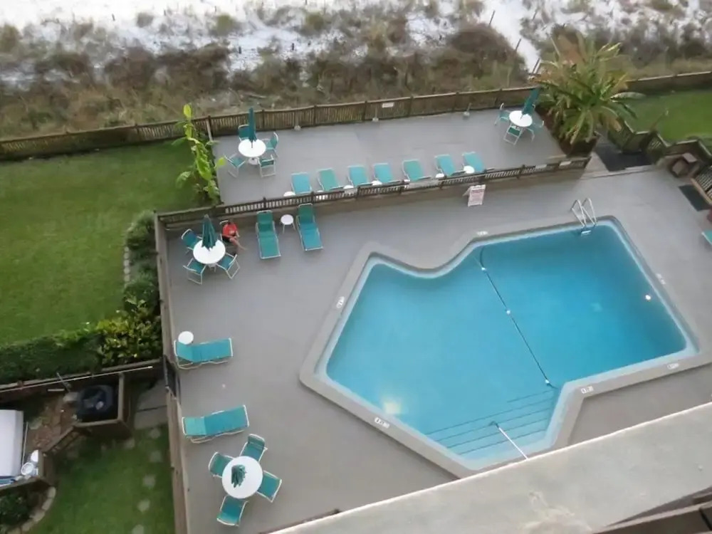 Mariner East Beach Resort Unit: 108 by Forehand Rentals