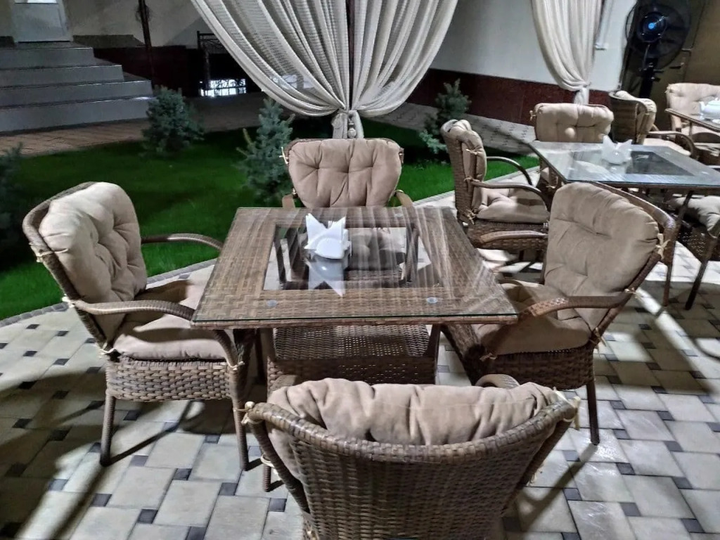 Home Hotel