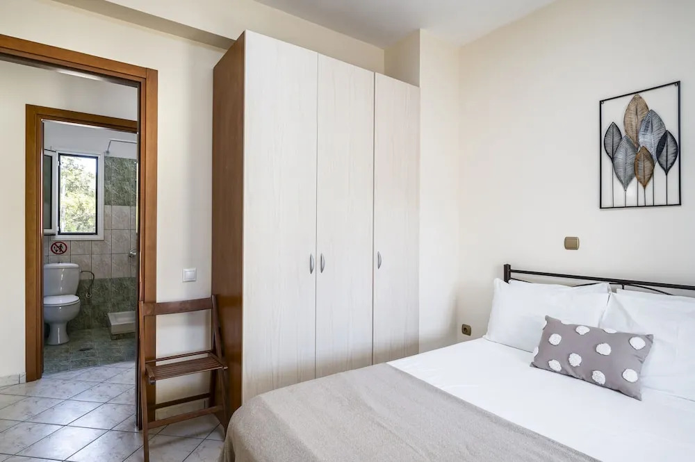 Villa Nina with Private Plunge Pool by Konnect, 5 km to Corfu Town