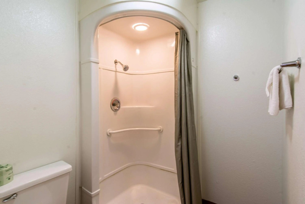 Motel 6-Redding, CA - North
