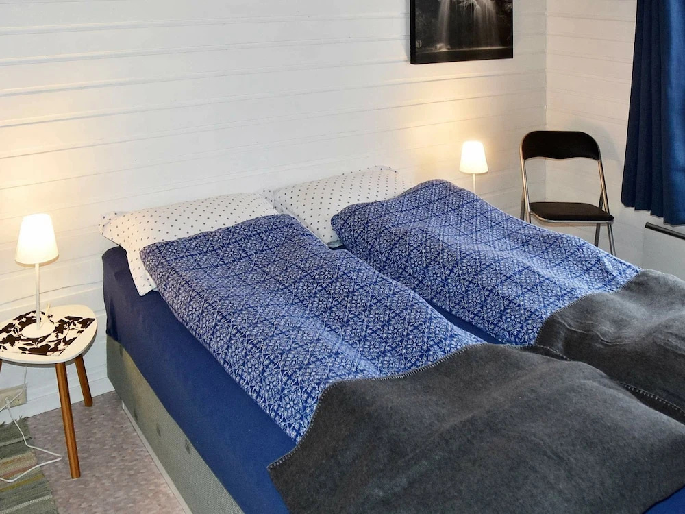 6 Person Holiday Home in Sæbø