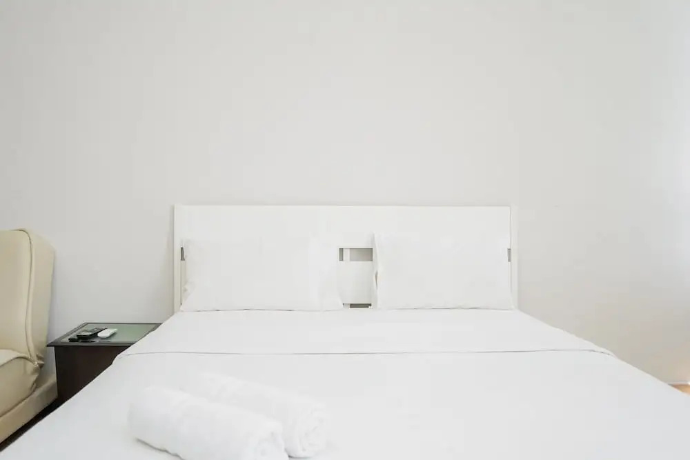Elegant and Comfort Studio at Skandinavia Apartment