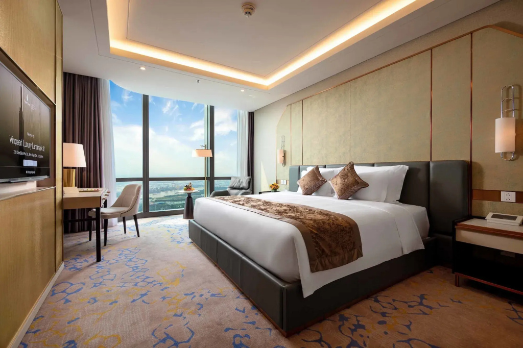 Vinpearl Landmark 81, Autograph Collection