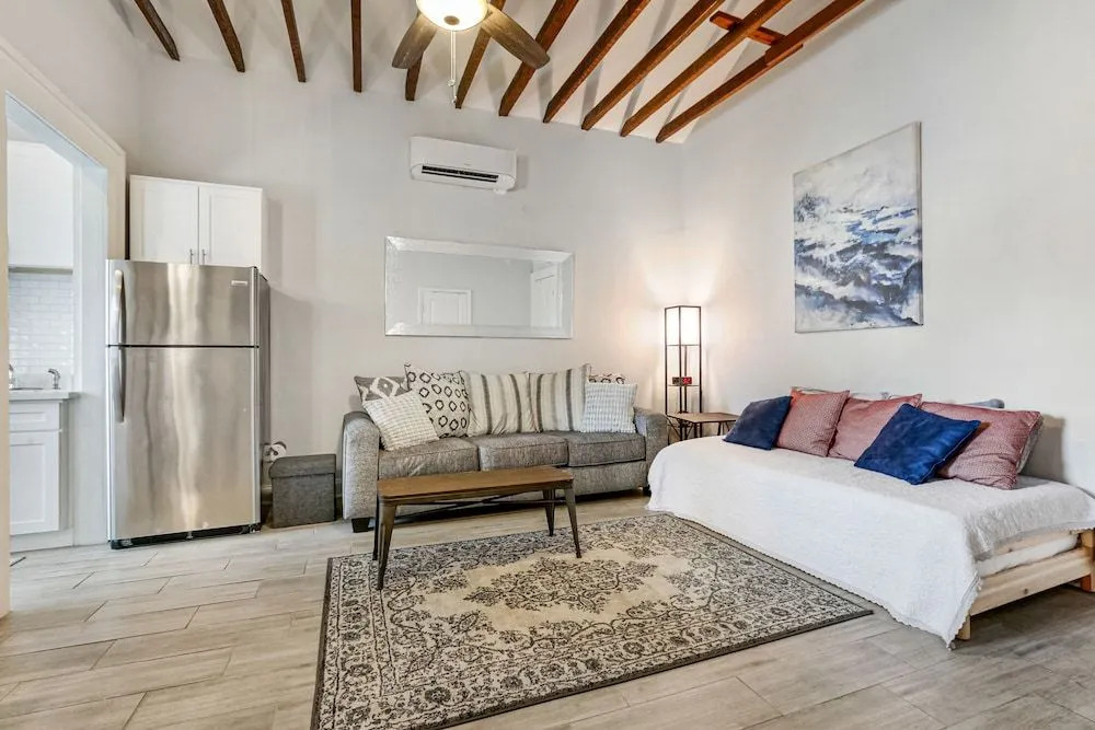 Charming Homes Close to French Quarter