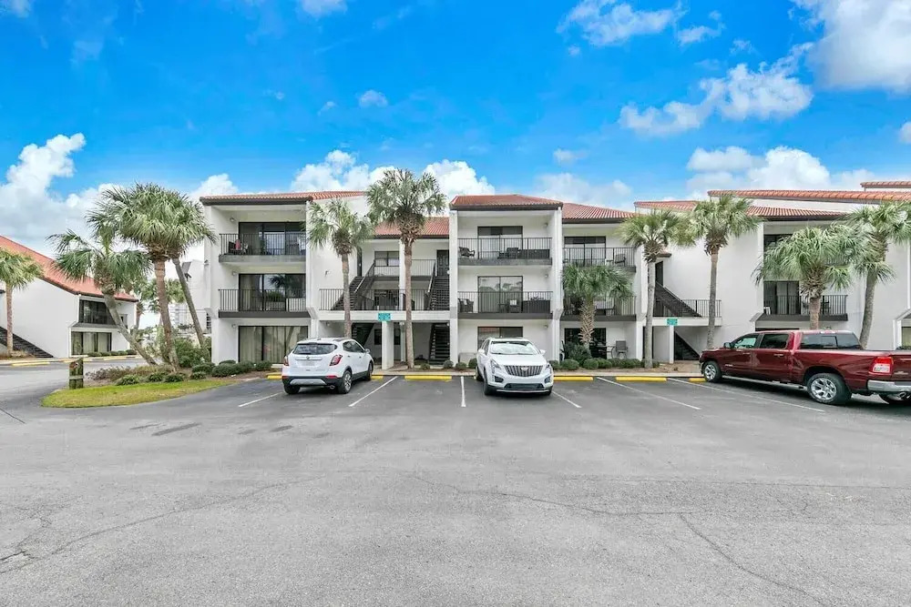 Edgewater Golf Villa 3204
