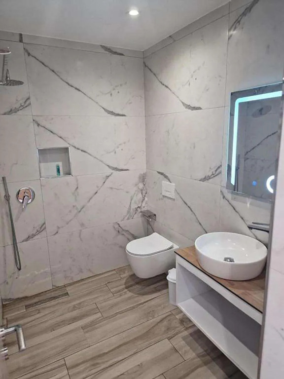 Joanna Suites