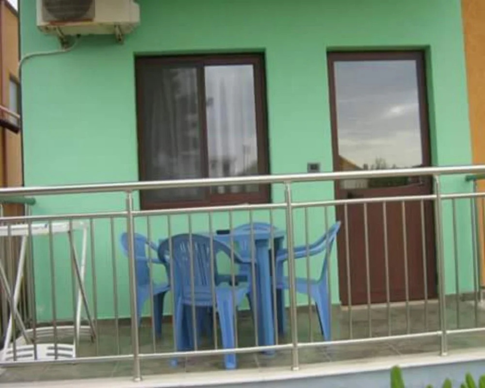 Hotel Mesdheu Velipoje