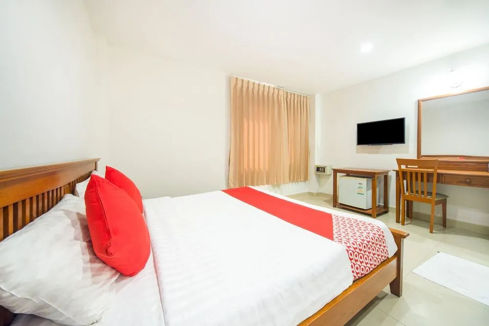 Dee Viking Hotel Patong