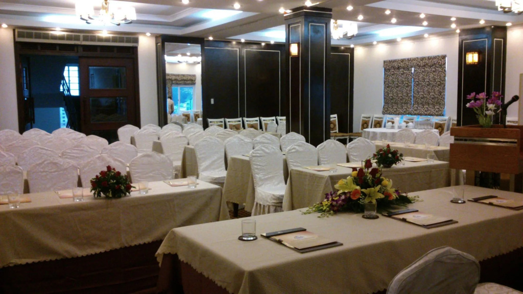 Golden Halong Hotel