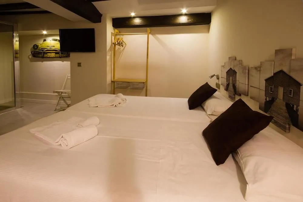 Suites Boutique Jardines del Montornés