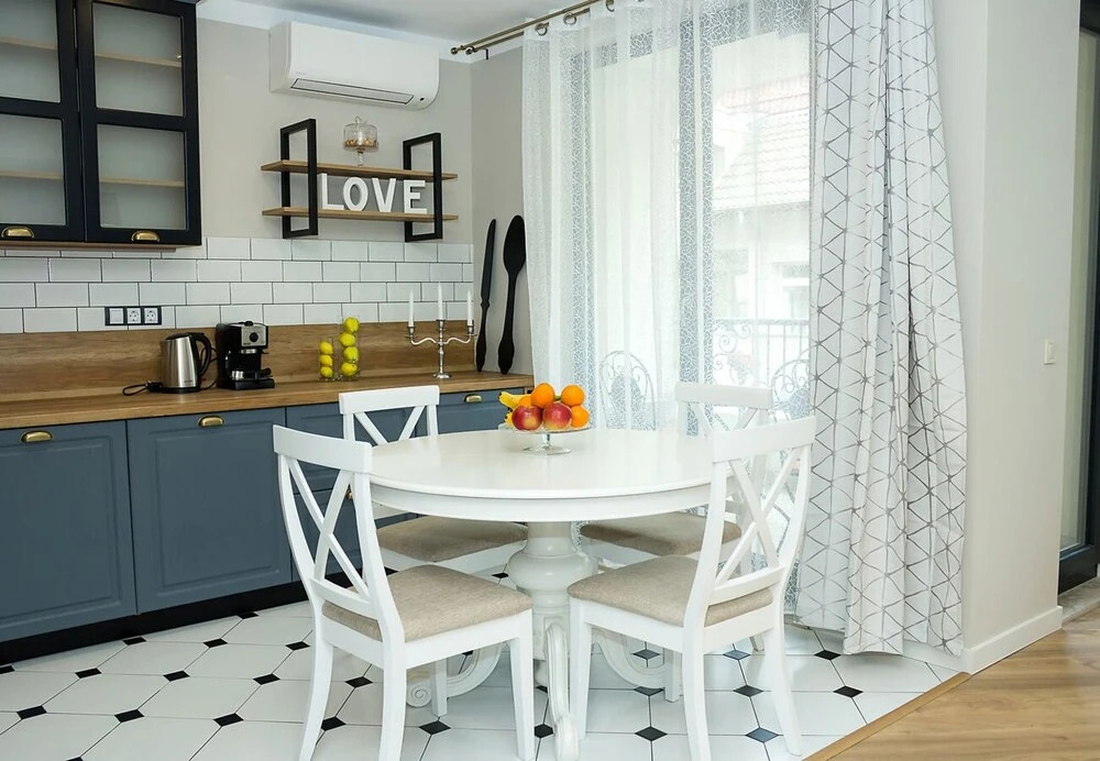 FM Luxury 2-BDR Apartment - Exclusive