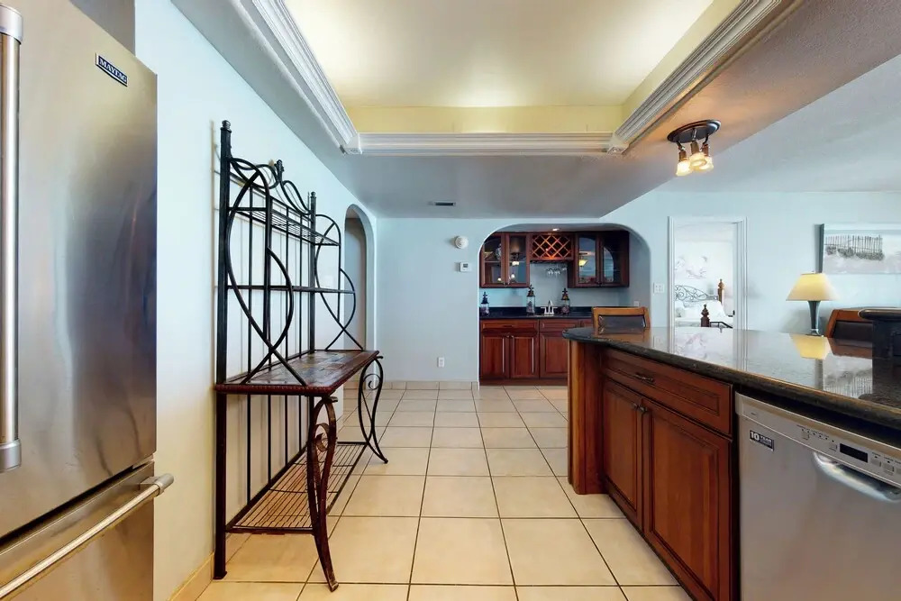 Walkable, All-suite 3br: Suntide III - Unit 1003
