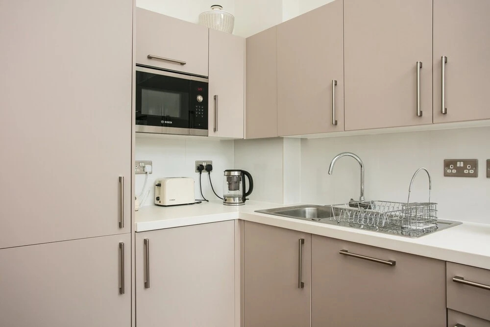 1 Bedroom Flat Near Warwick Avenue