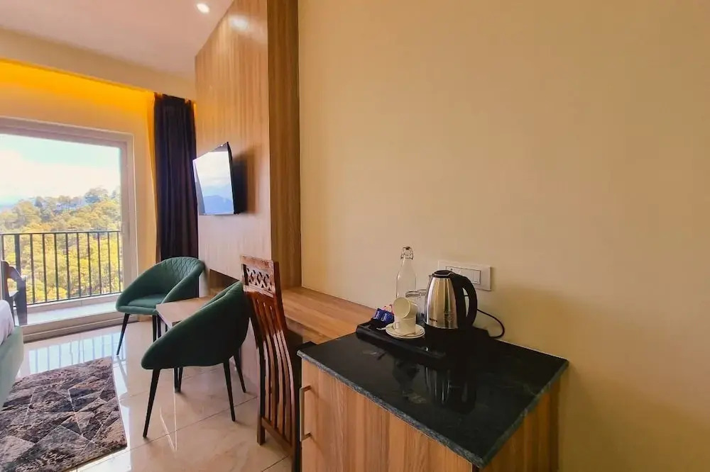 Hotel Pines And Peeks By Tws Hotels