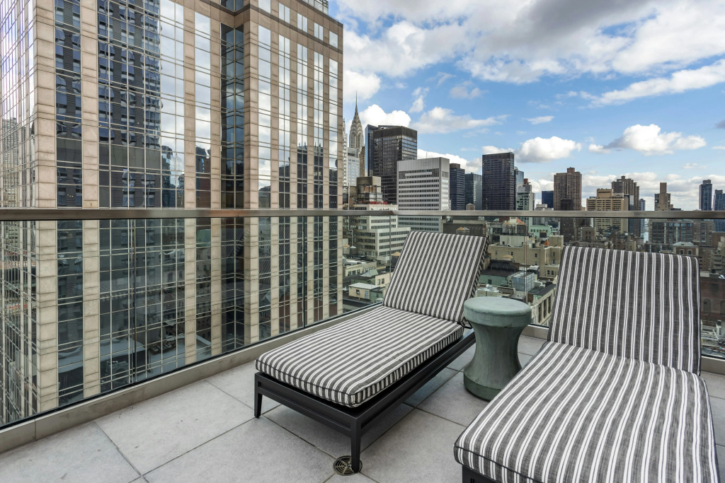 The Draper New York, Tapestry Collection by Hilton