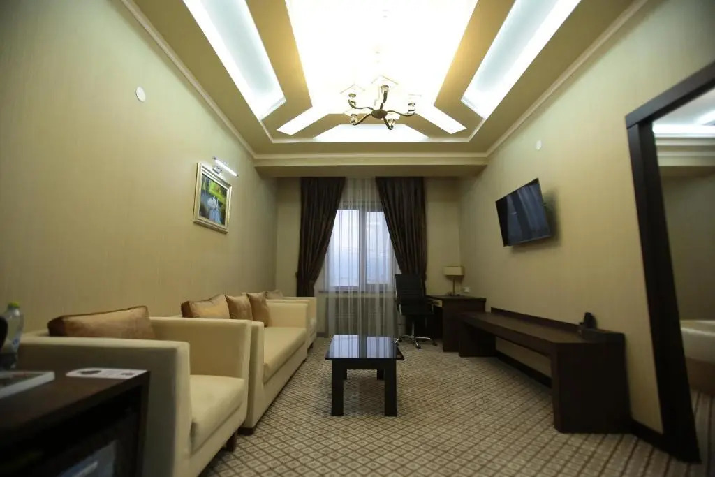 Royal Grand