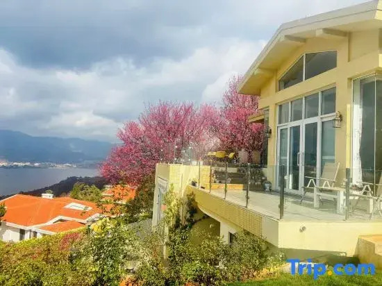Lakeside Kafka Golf Holiday Villa