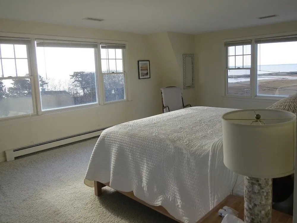 10 Sea Mist Lane Four Bedroom House