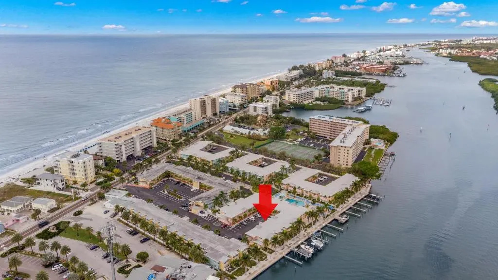 Bare Foot A212 by Distinctive Beach Rentals