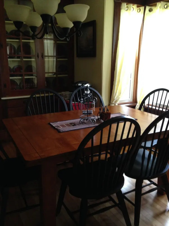 Dolans Inn & Suites