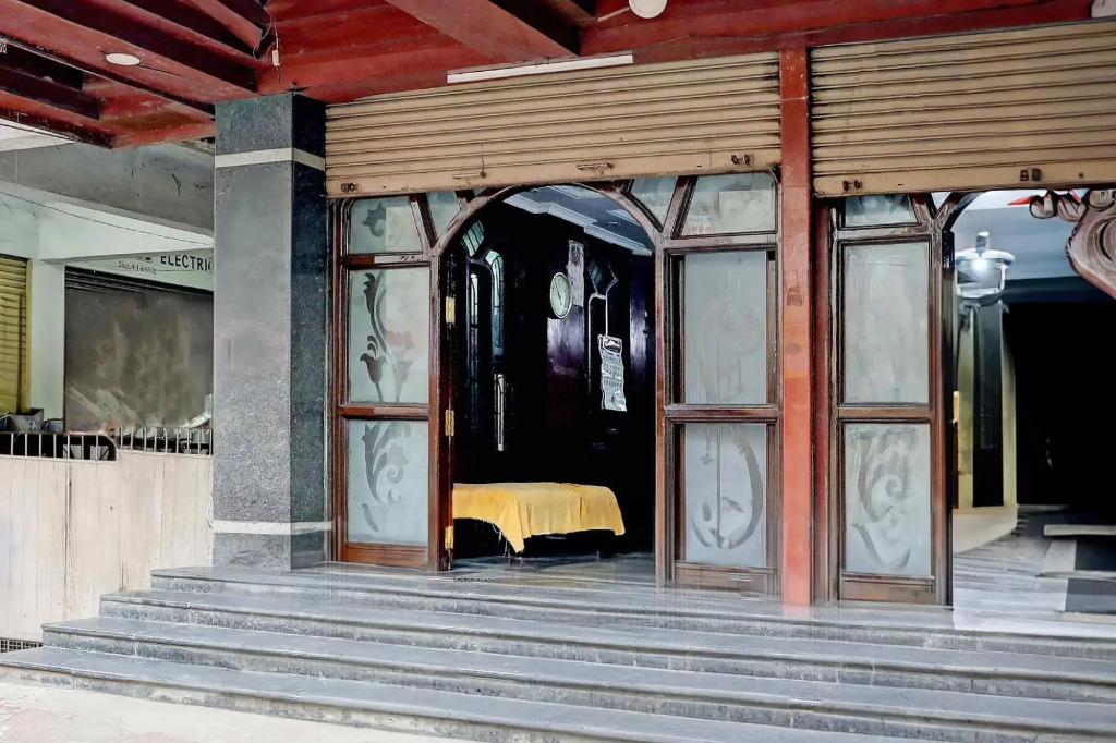 FabHotel RK Residency - Nr S R Nagar Metro Station, Ameerpet