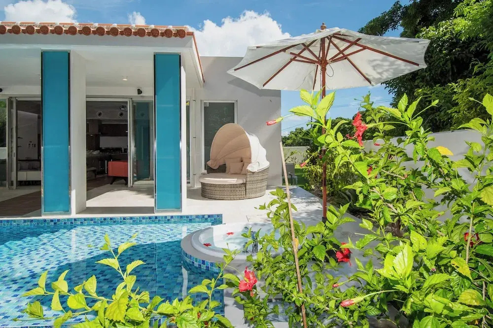 pool villa Sanrriott Okinawa Motobu