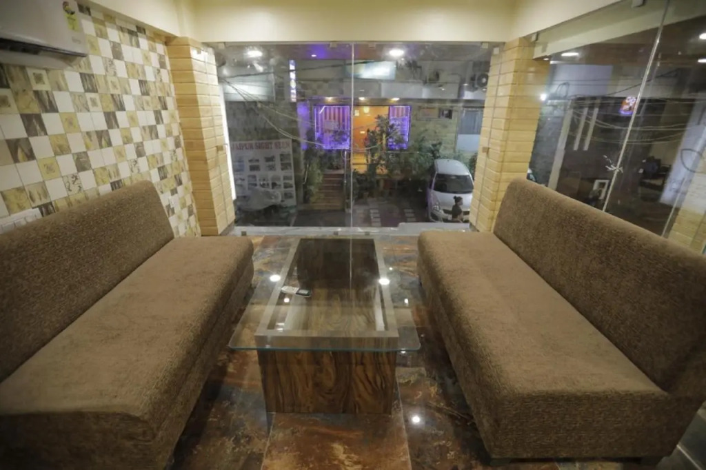 Hotel Raas Palace