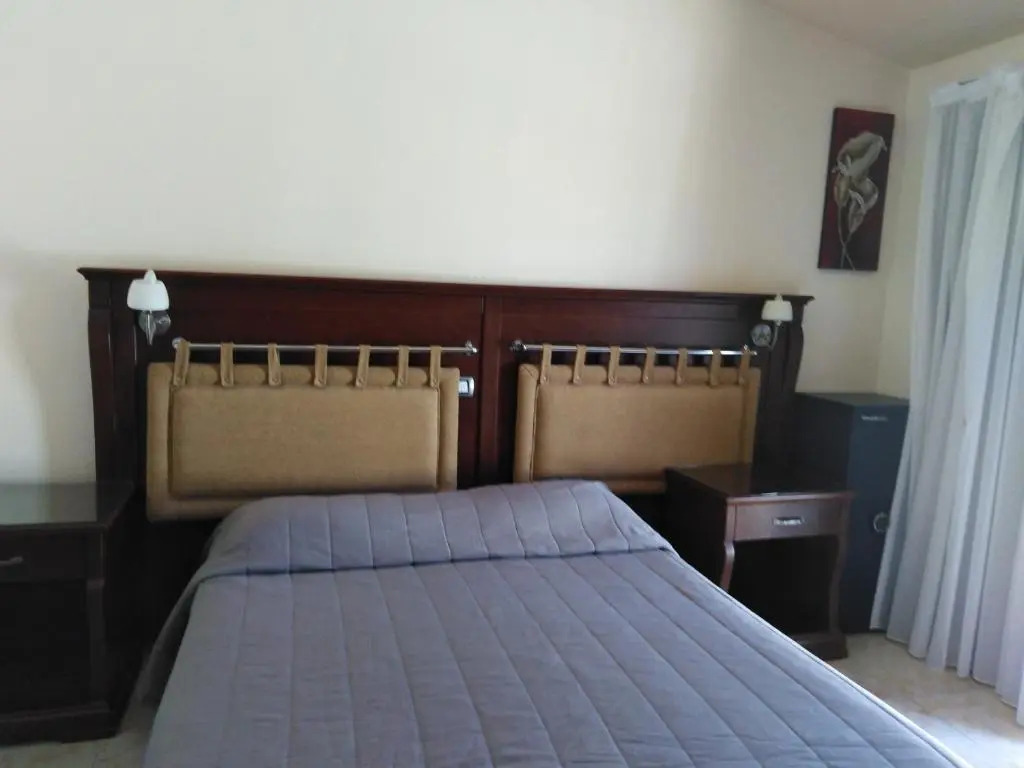 Lovely six Bedroom Villa in Coral Bay