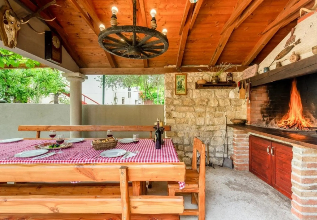 Bosko - 30m From the sea With Parking - A3