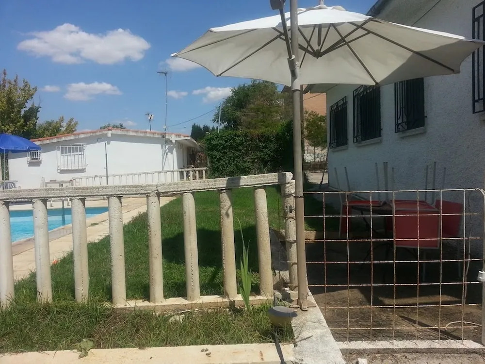 House With 3 Bedrooms in Cedillo del Condado- Toledo, With Private Poo