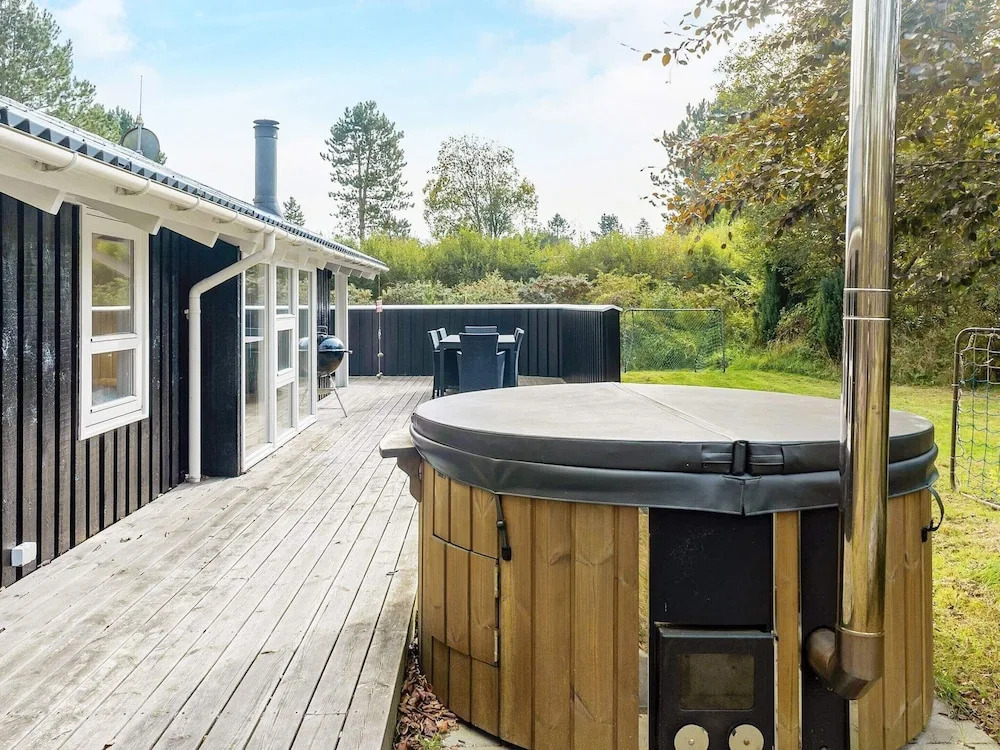 4 Star Holiday Home in Albaek