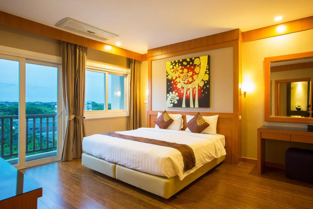 Romantic Khon Kaen Hotel