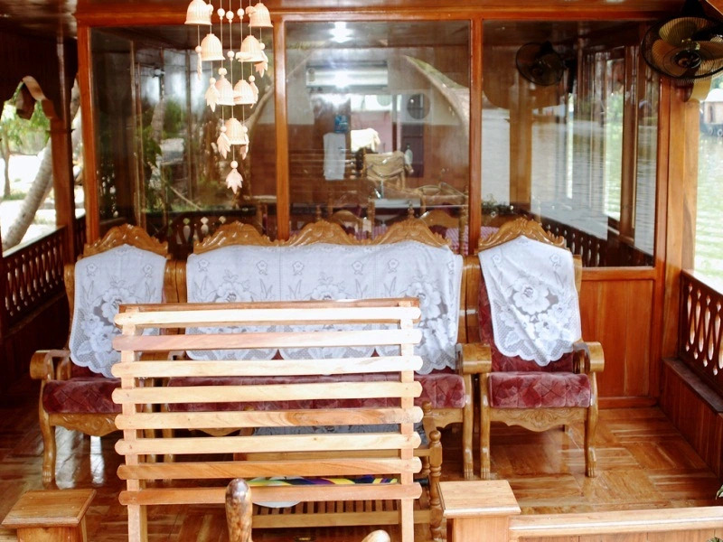 Indraprastham Houseboat