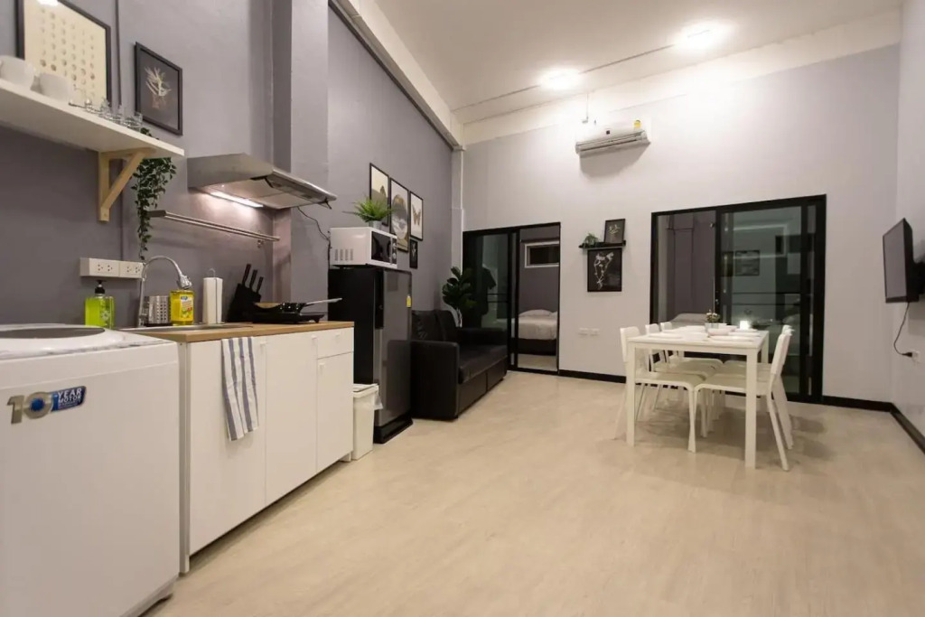 U1 Large 2 bed rooms BTS Udomsuk