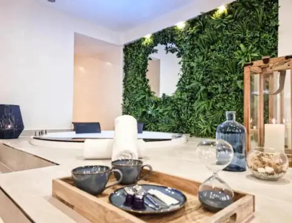 Majord'Home Spa 5* - La Source Cœur Vieille Ville