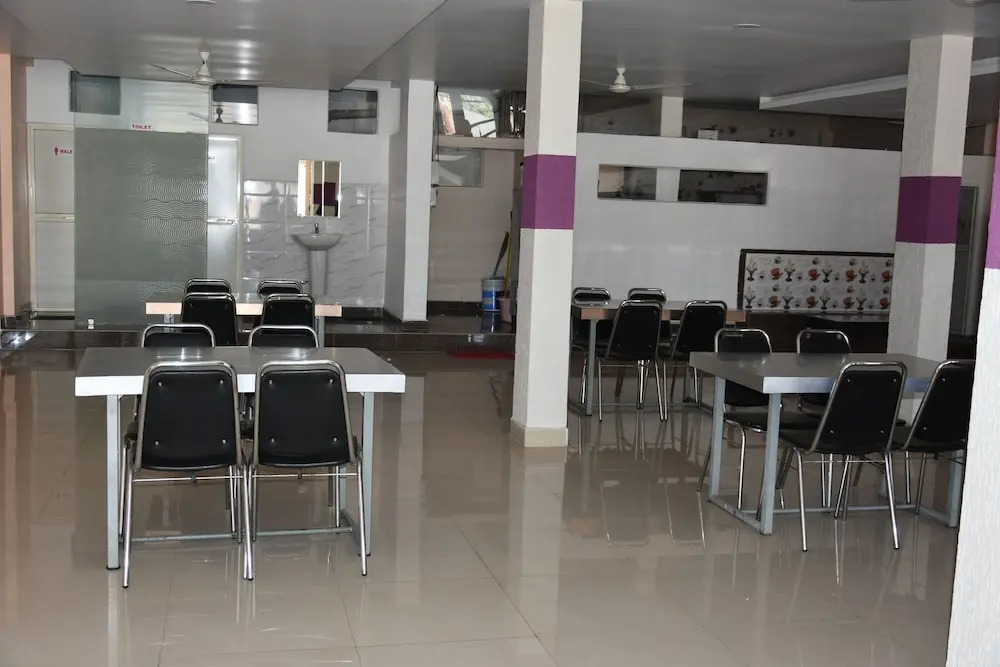 Grand Hotel Vinayak