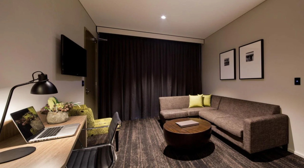 The Glen Hotel and Suites