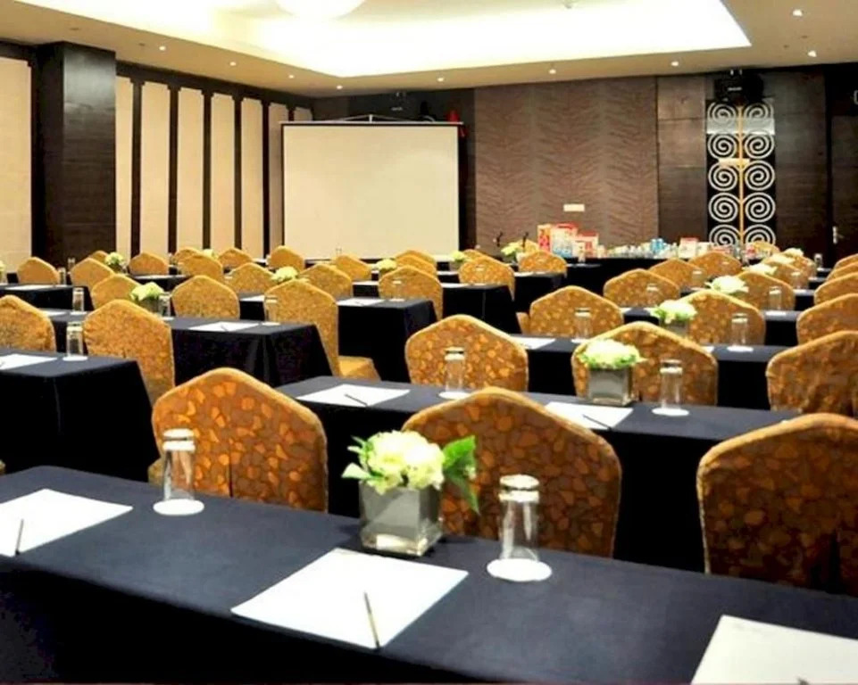 Handan Zhaoshang Hotel