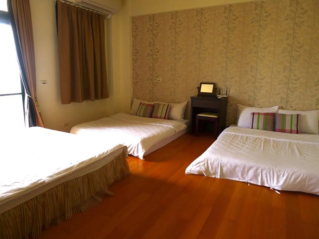 Amicasa Guesthouse