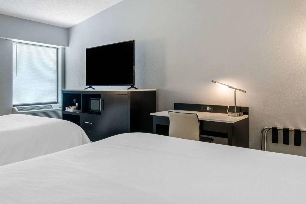 Hawthorn Extended Stay by Wyndham Chambersburg